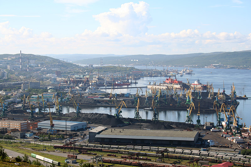 Source is http://en.wikipedia.org/wiki/Image:MurmanskHarbour.jpg