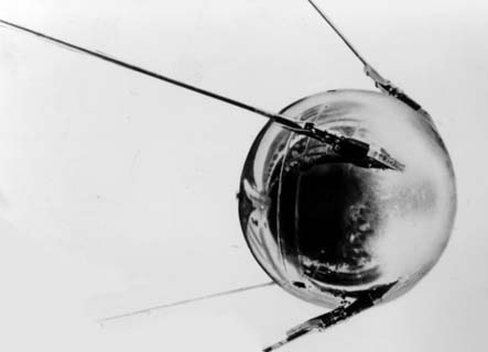 Model of Sputnik 1; spacetoday.org