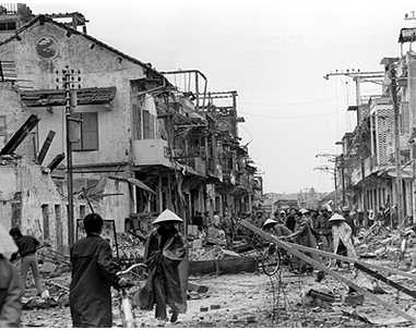 Devastation during Tet offensive, provided by Fairfax County Public Library Search Engine and Gale Student Resource Center, http://find.galegroup.com/srcx/infomark.do?&contentSet=GSRC&type=retrieve&tabID=T005&prodId=SRC-1&docId=EJ2210036545&source=gale&srcprod=SRCG&userGroupName=chan86036&version=1.0
